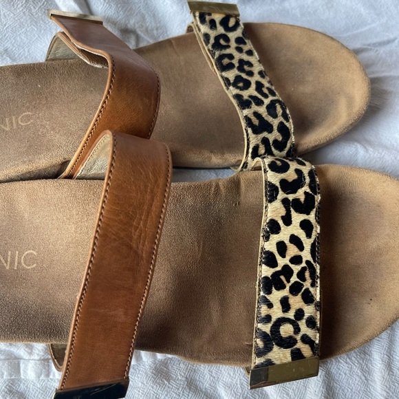 Vionic Orthotic Leather and Haircalf Slide Sandals - Jura size 9 - Picture 5 of 6